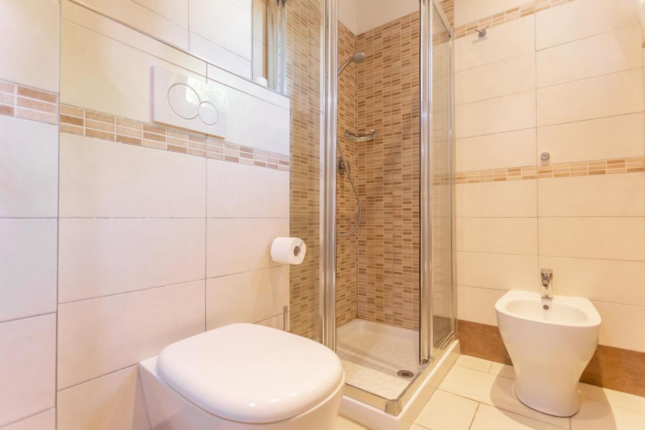 Hotel Valparaiso Ρίμινι Εξωτερικό φωτογραφία
