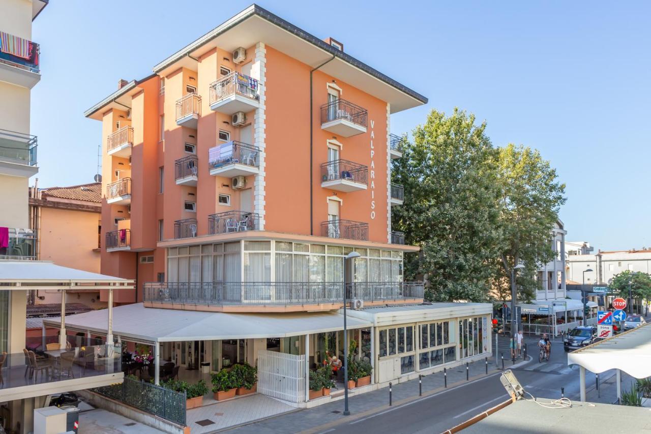 Hotel Valparaiso Ρίμινι Εξωτερικό φωτογραφία