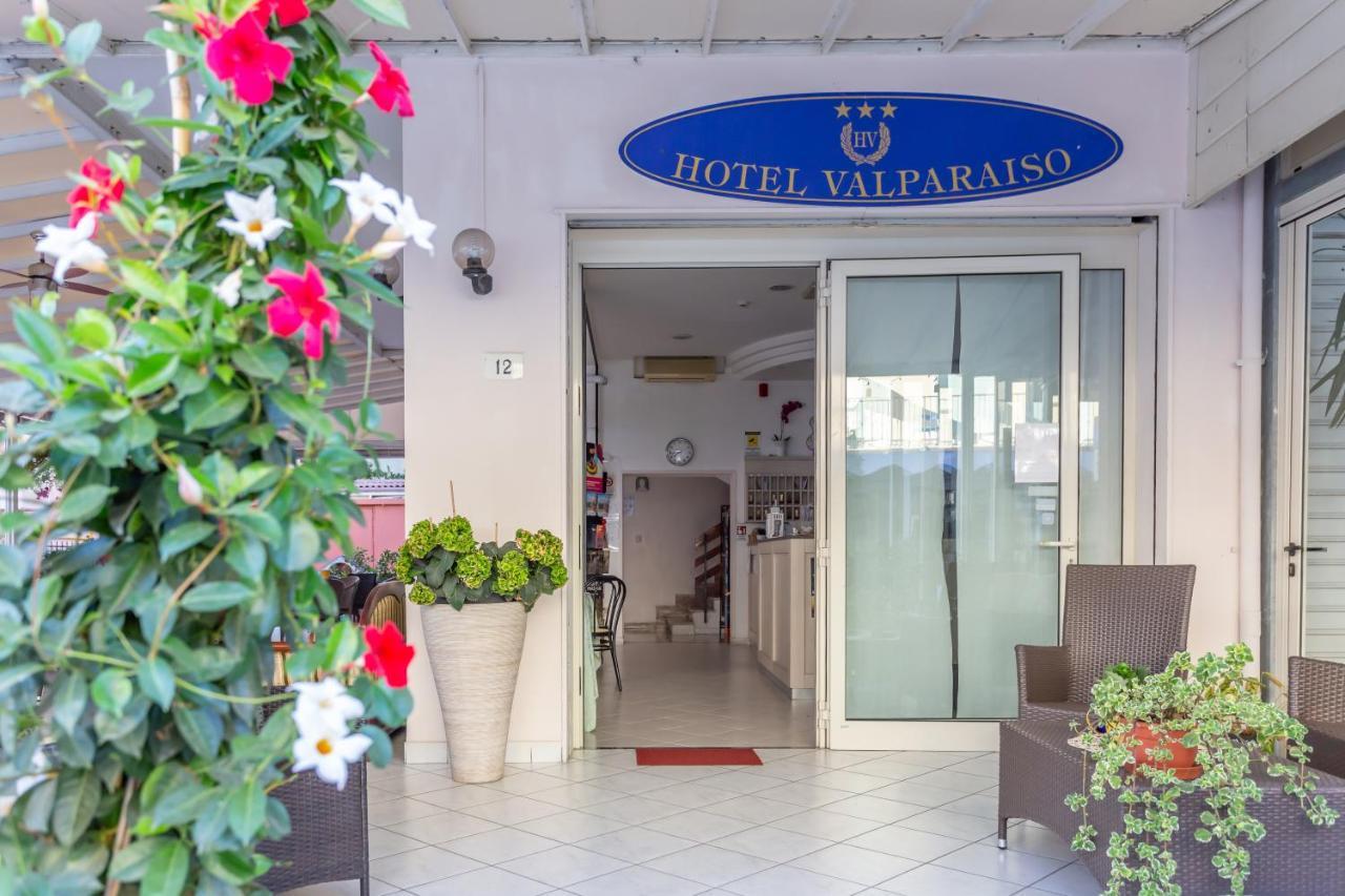 Hotel Valparaiso Ρίμινι Εξωτερικό φωτογραφία